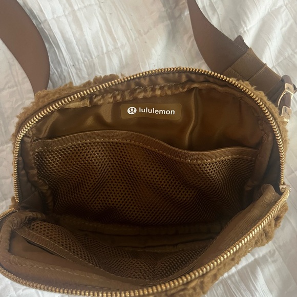 Brown & gold fuzzy Lululemon belt bag - Picture 1 of 3